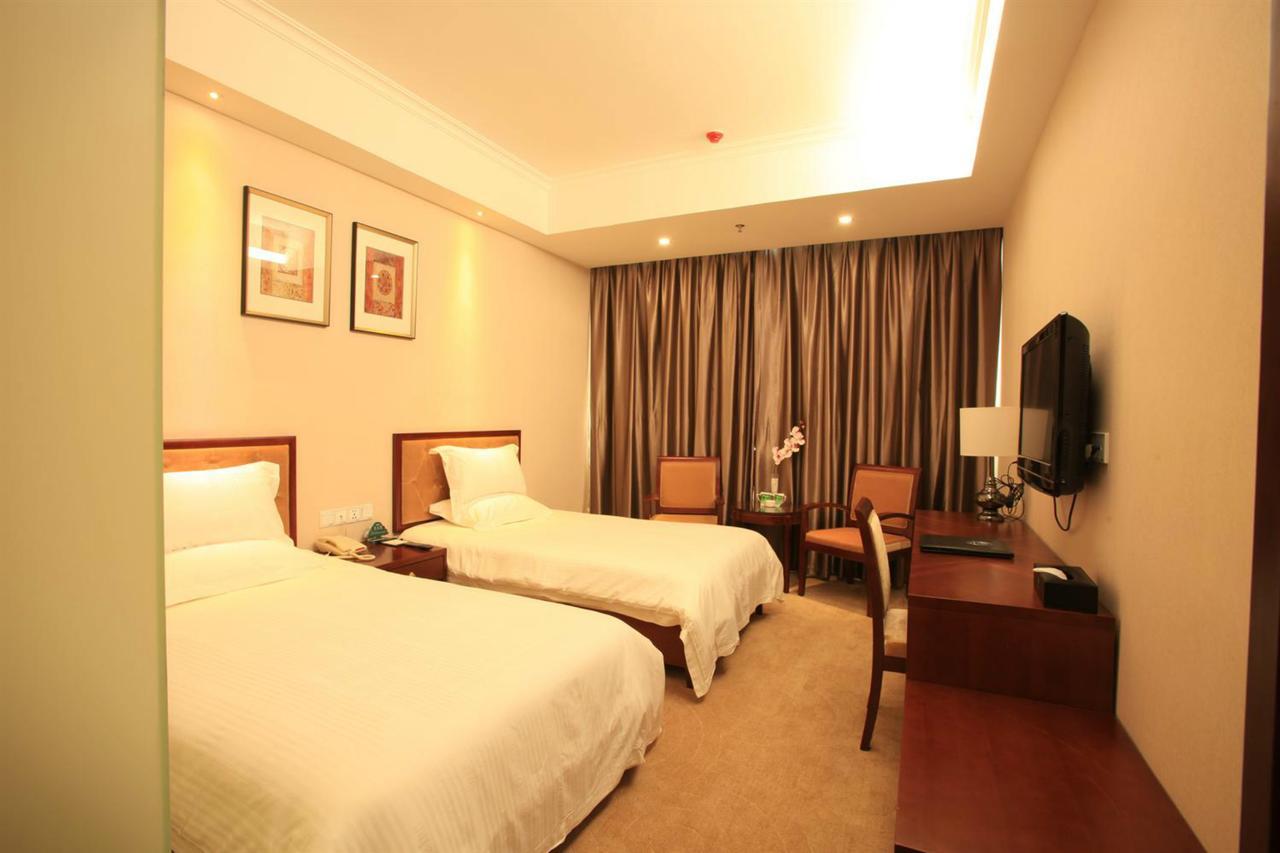 Greentree Inn Shanghai Hongqiao Metro Station Express Hotel Extérieur photo